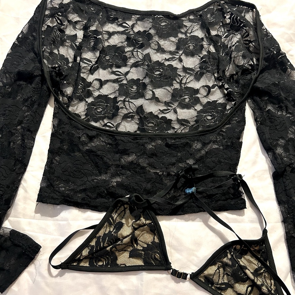 Long sleeve Lace Top With Lace Bra
